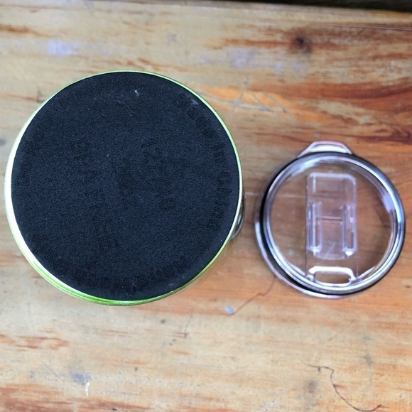 Alpha Gamma Delta Sorority Green Stainless 20oz Travel Tumbler with Sliding Lid - Picture 7 of 9